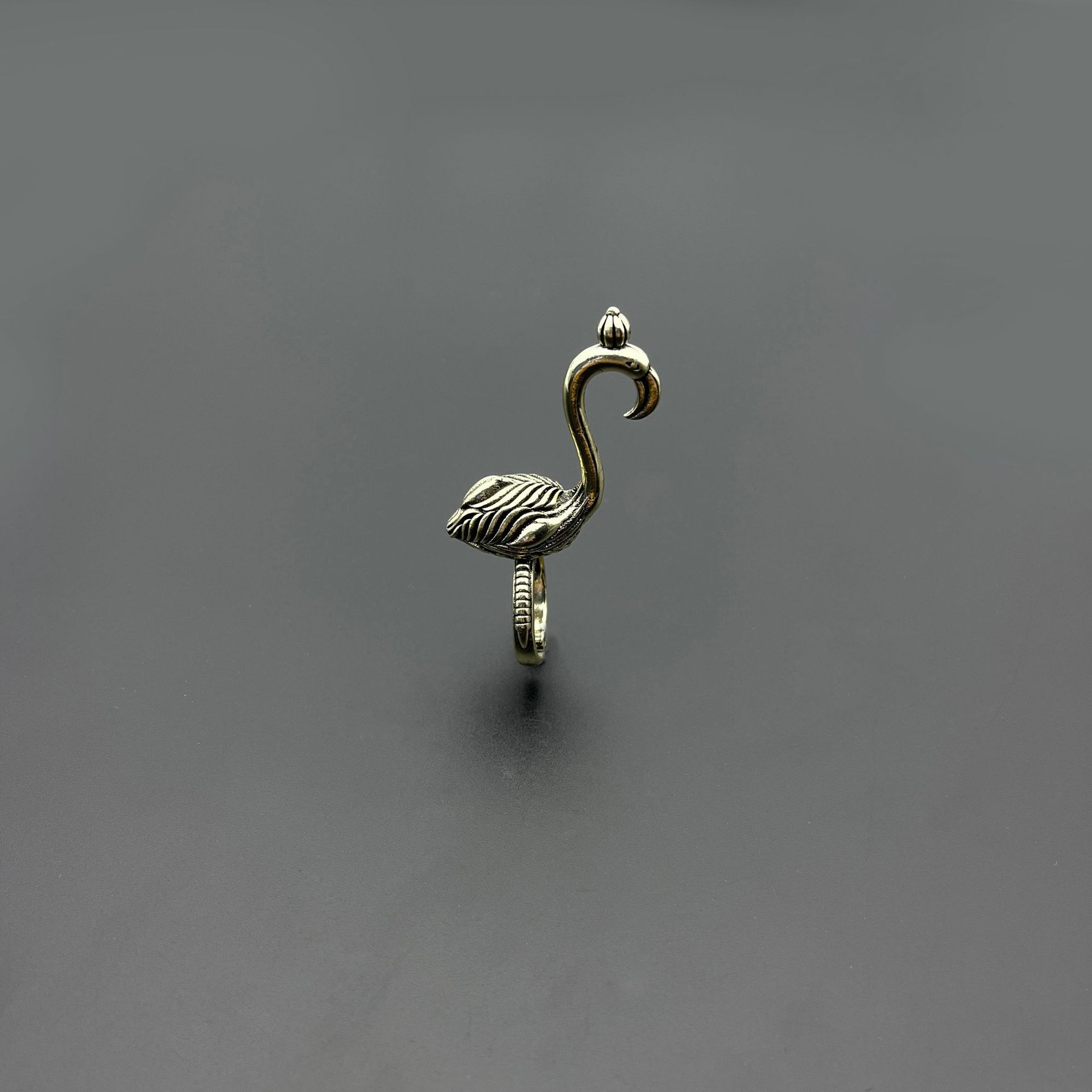 Hip Hop Bird Smoke Drag Ring Image 2