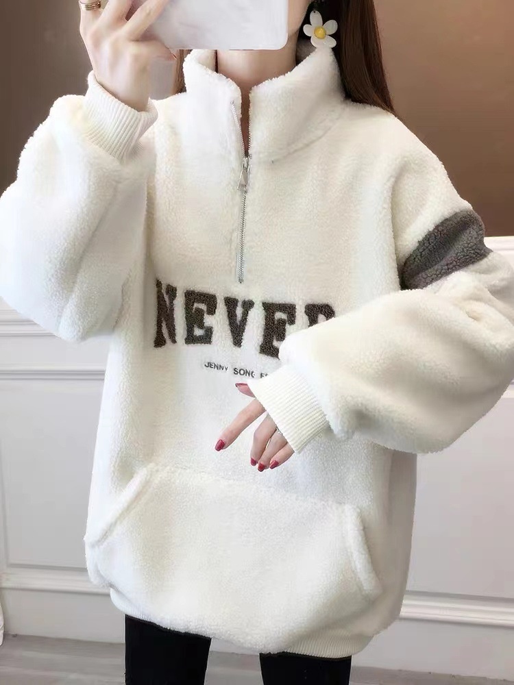 Women's Winter Sweater Image 4