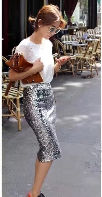 Elegant Women's Skirt Image 4