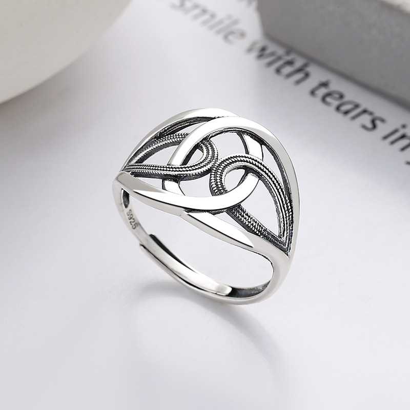 Sterling Silver Retro Ring 2