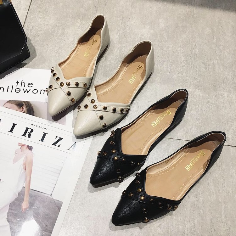 Pointed Toe Black Flat Shoes 7