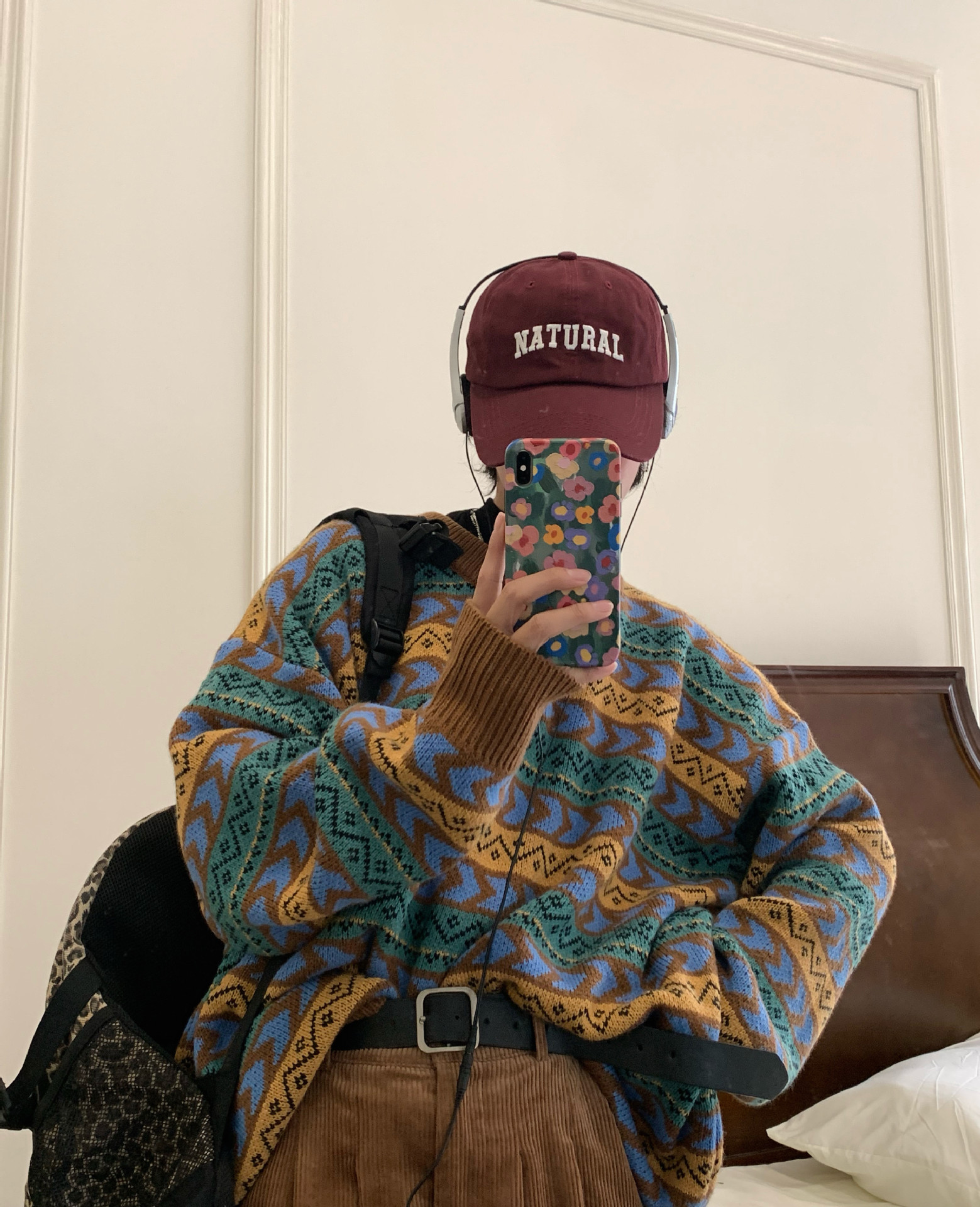 Retro Sweater Image 5
