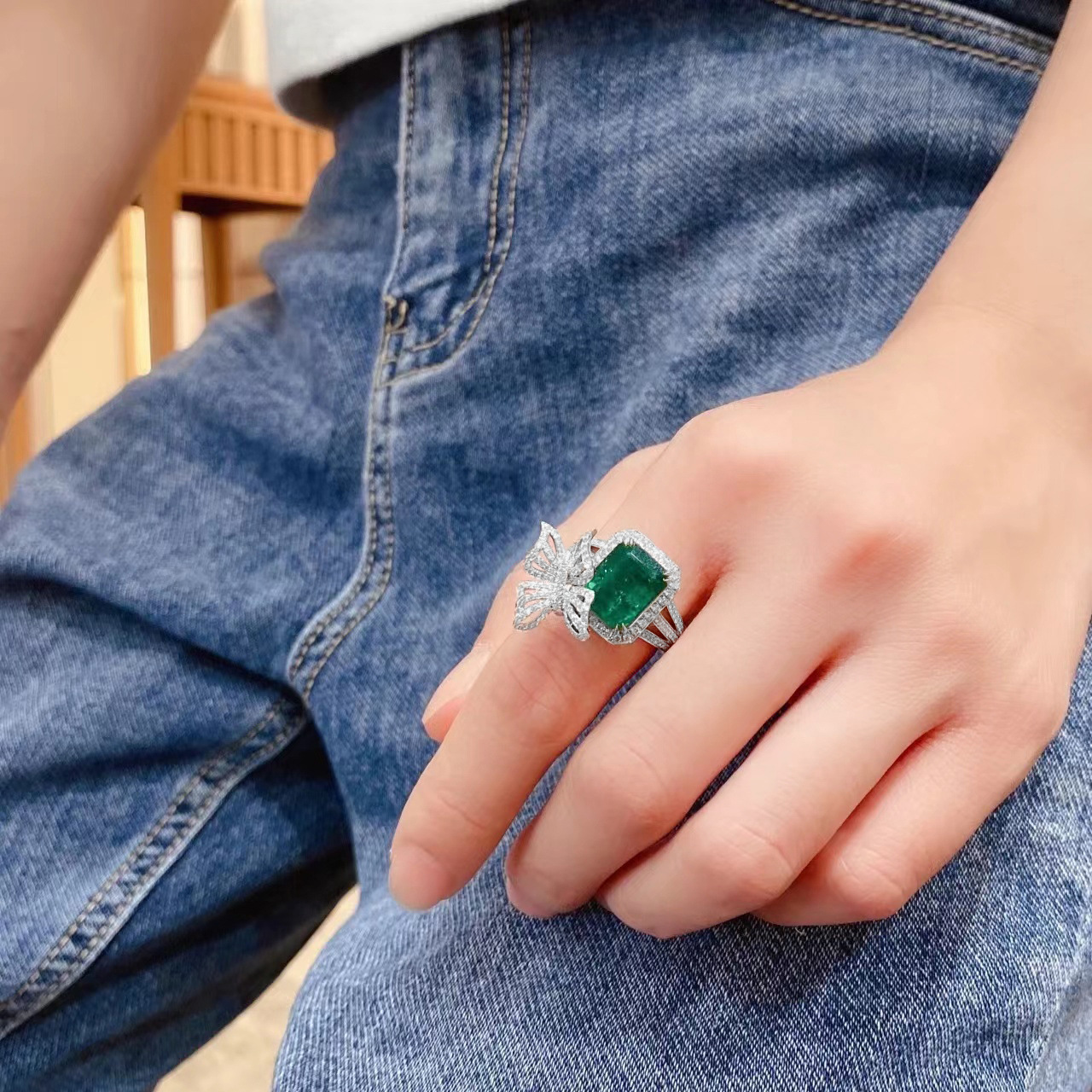 Colored Gems Green Grandmother Butterfly Ring Image 3