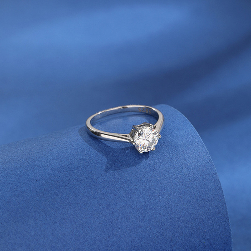 Moissanite Ring Image 4