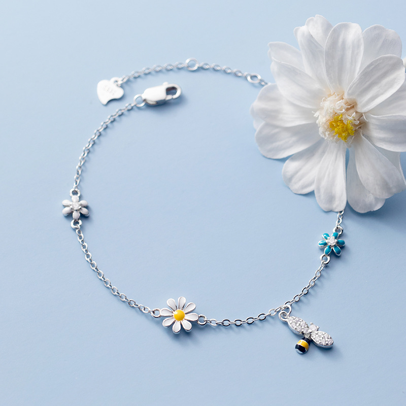Mori Flower Bracelet Image 6