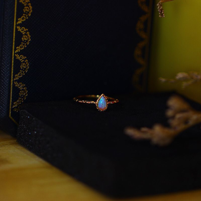 Women's Fashion Vintage Opal Ring 2