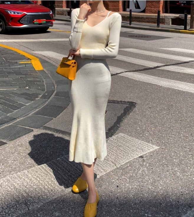 Elegant Lady Knitted Dress Image 4