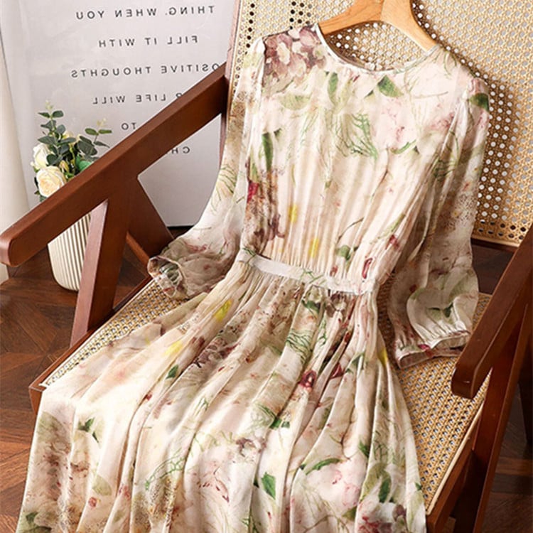 Silk Holiday Style Skirt Dress Image 4