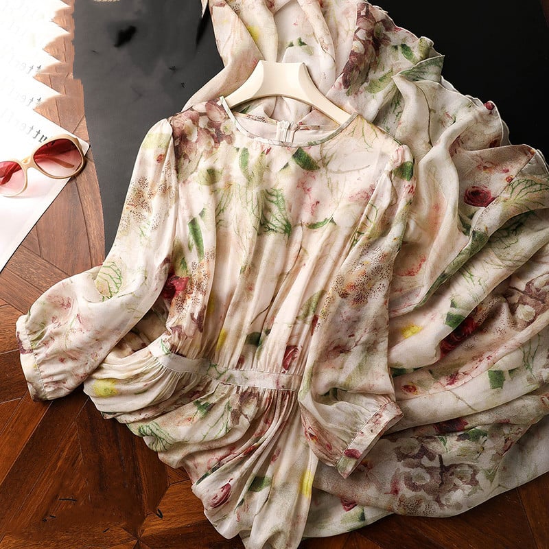 Silk Holiday Style Skirt Dress Image 5