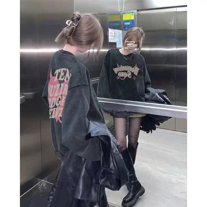 Stylish Sweater Image 5