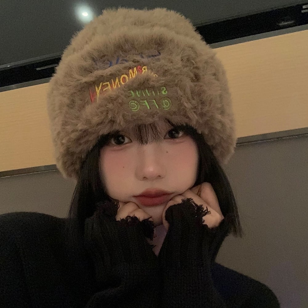 Women's Fashion Thickened Warm Woolen Hat Image 8