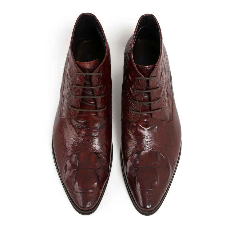 High-top Alligator Leather Doc Martens Detail
