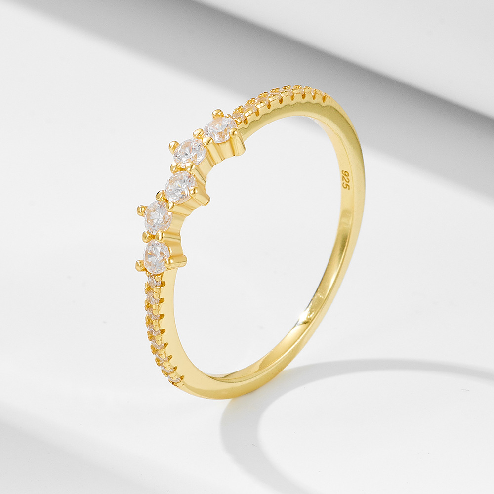 Close-up of the zircon inlay