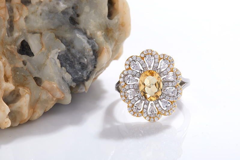 Citrine Flower Ring Image 2