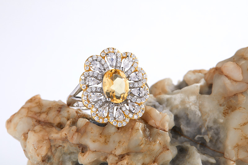 Citrine Flower Ring Image 4