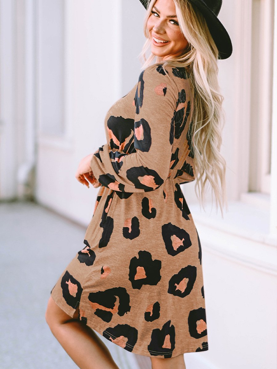Casual Loose Knee-length Short Skirt - Styled Look