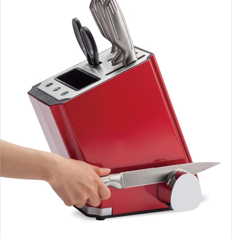 Knife storage