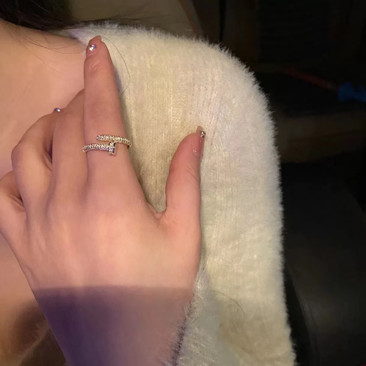 Nagelöffnung verstellbarer Damenring mit Volldiamanten Bild 3