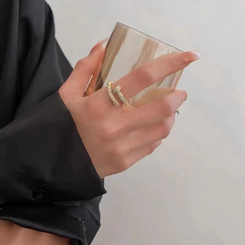 Nagelöffnung verstellbarer Damenring mit Volldiamanten Bild 4