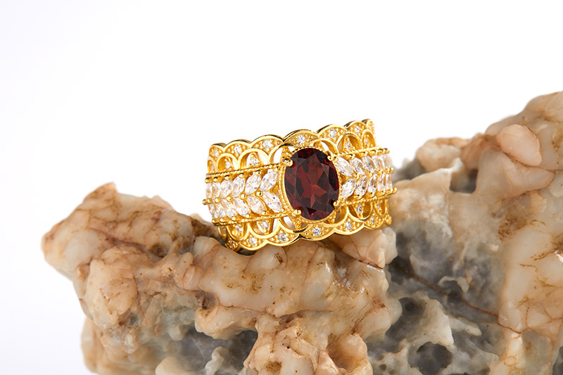 S925 Sterling Silver Inlaid Natural Pomegranate Vintage Lace Ring - Image 4