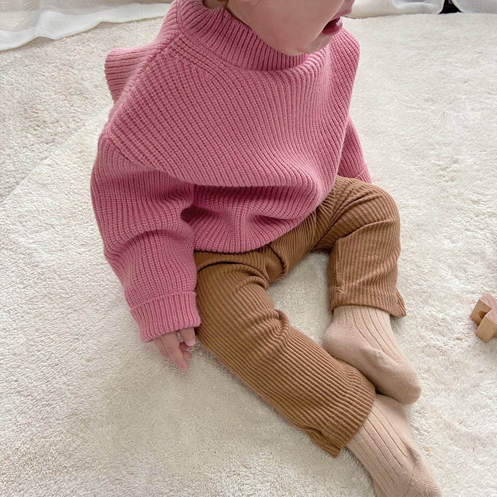 Sweater in action 7