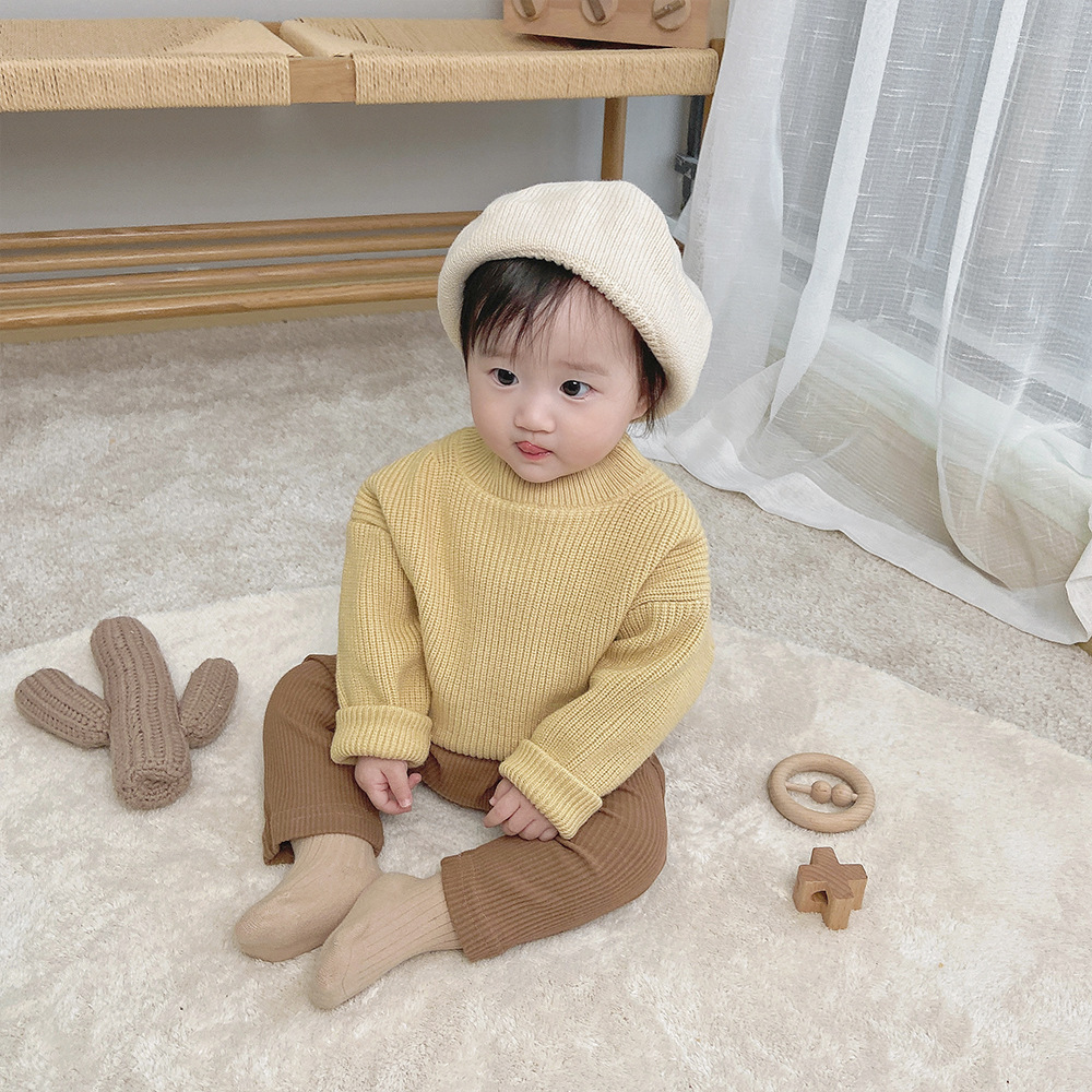 Sweater in action 3