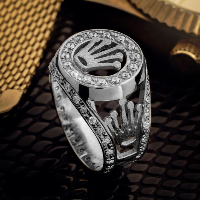Crown Light Luxury Ring 3