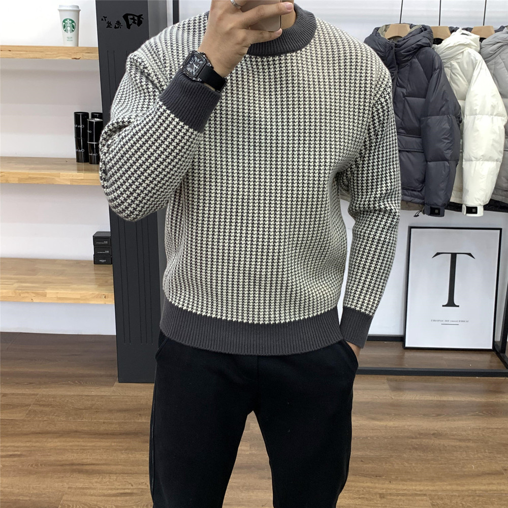 Sweater Image 5