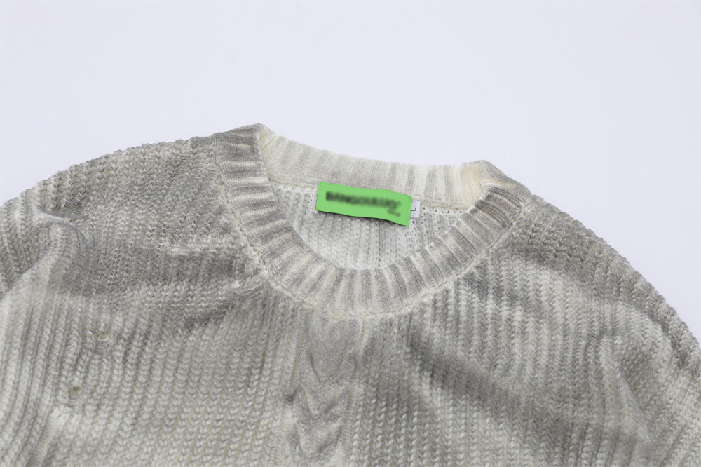 Sweater Image 3