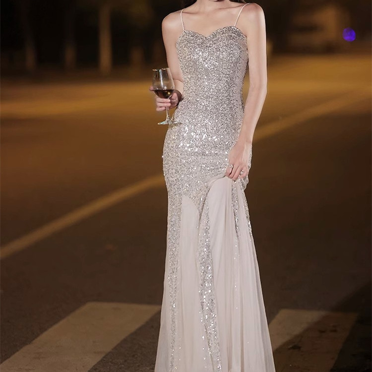 Elegant Silver Sequined Dress 5
