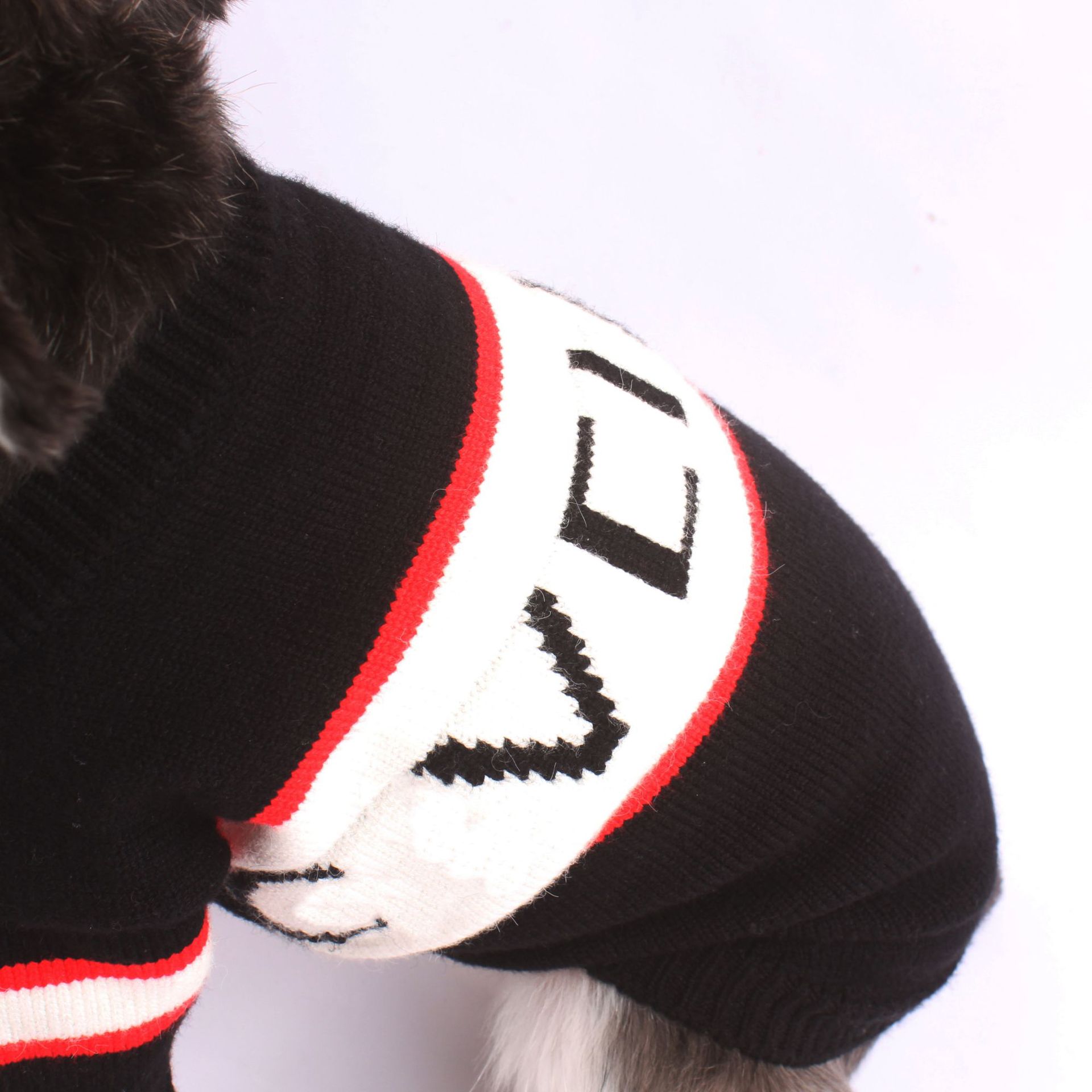 Sweater Image 3