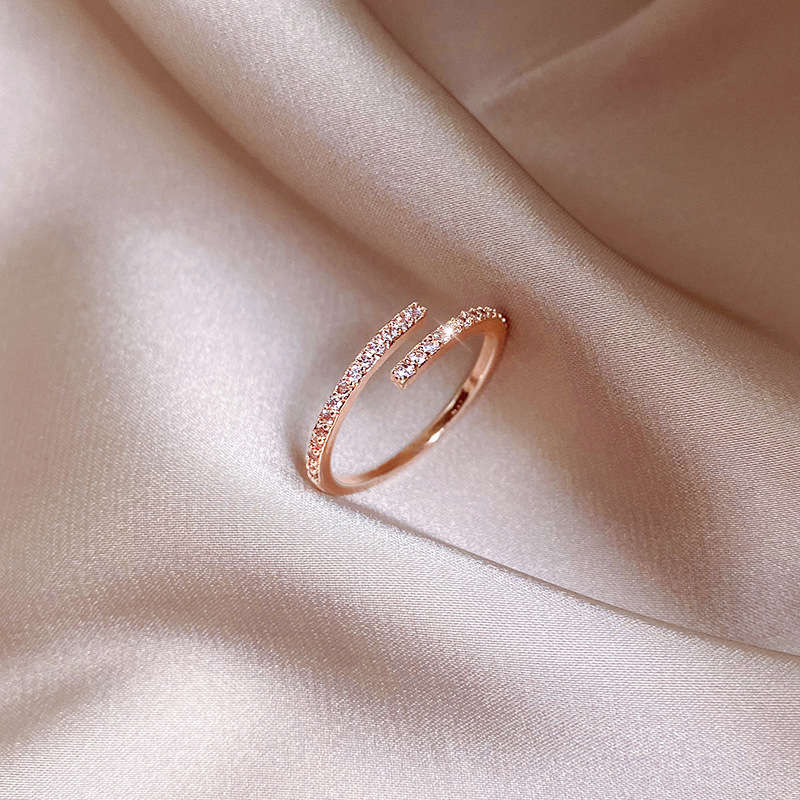 Exquisite Index Finger Ring Image 5