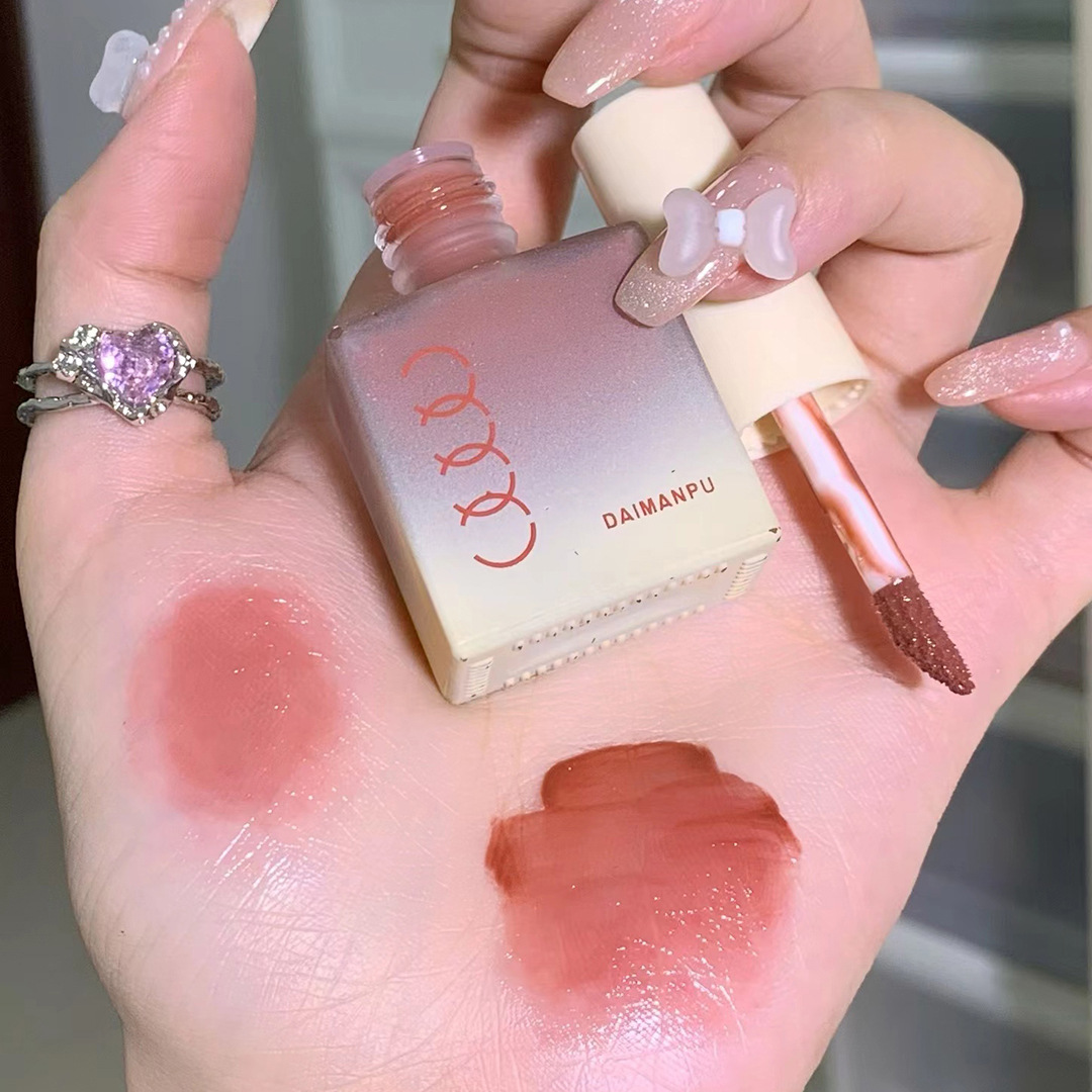 Lip Gloss Shade 1