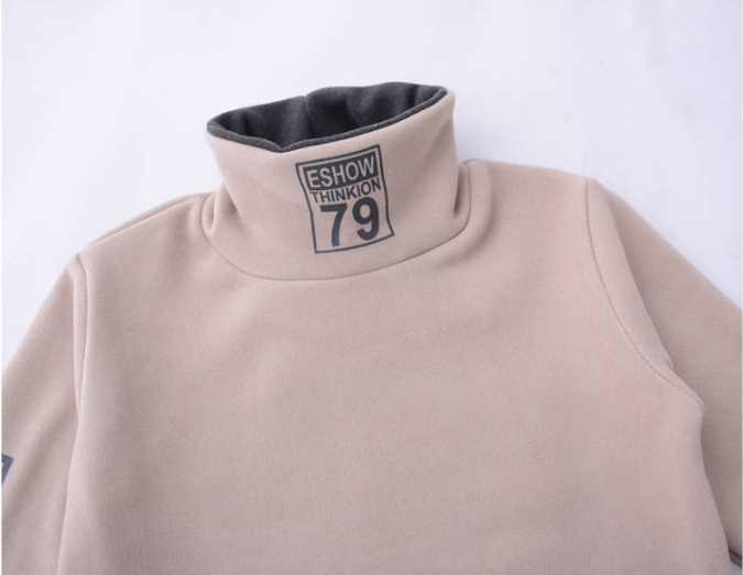 Winter Long-sleeved T-shirt Outfit