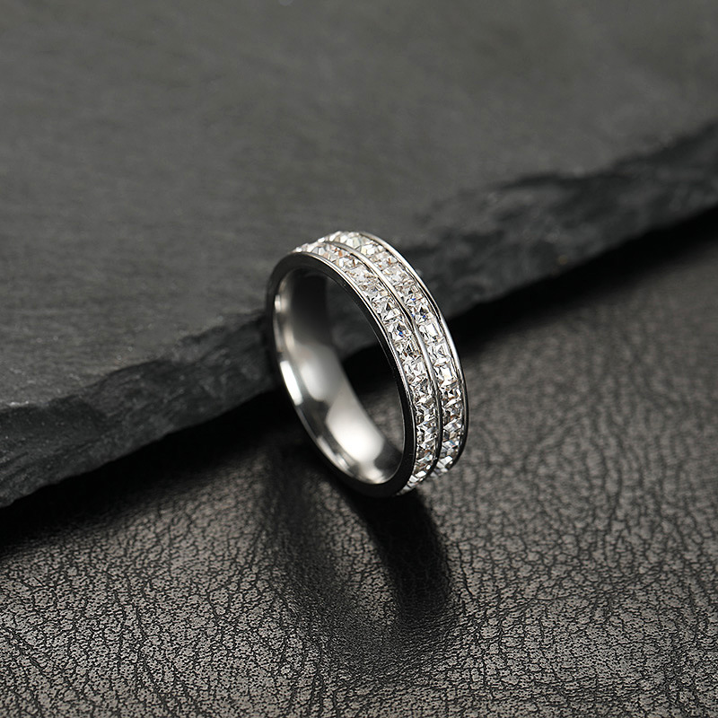 Elegant Zircon Ring