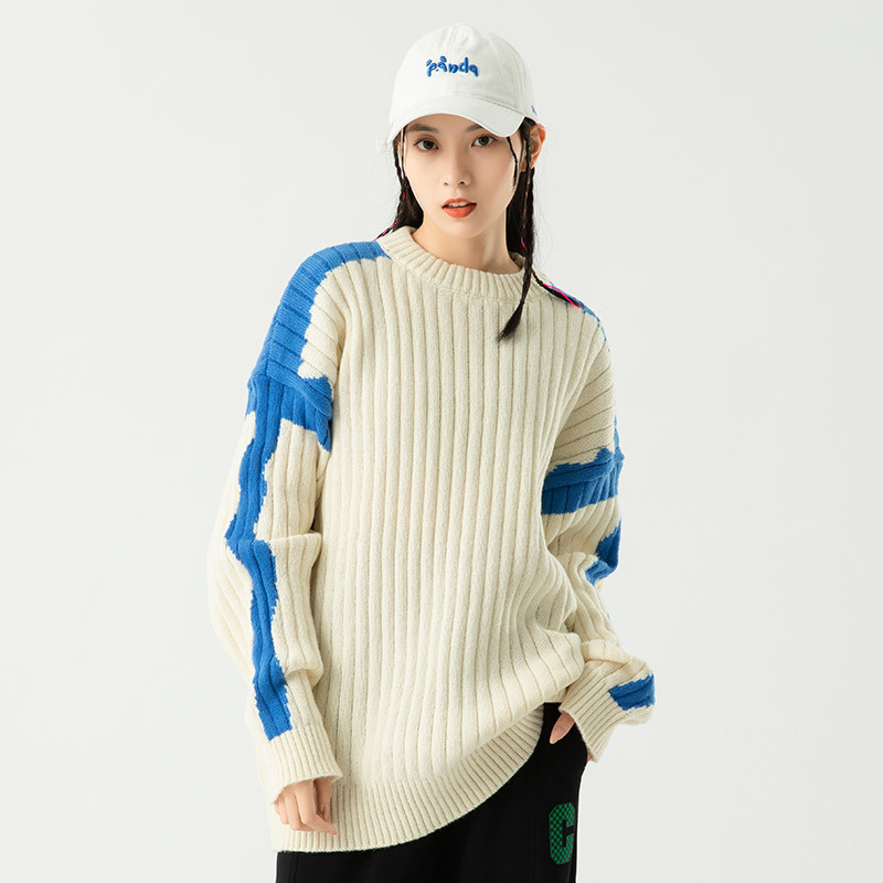 Sweater Image 2