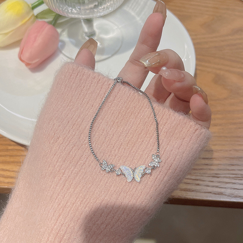 Women's Temperament Wild Micro-inlaid Bow Bracelet Image 4