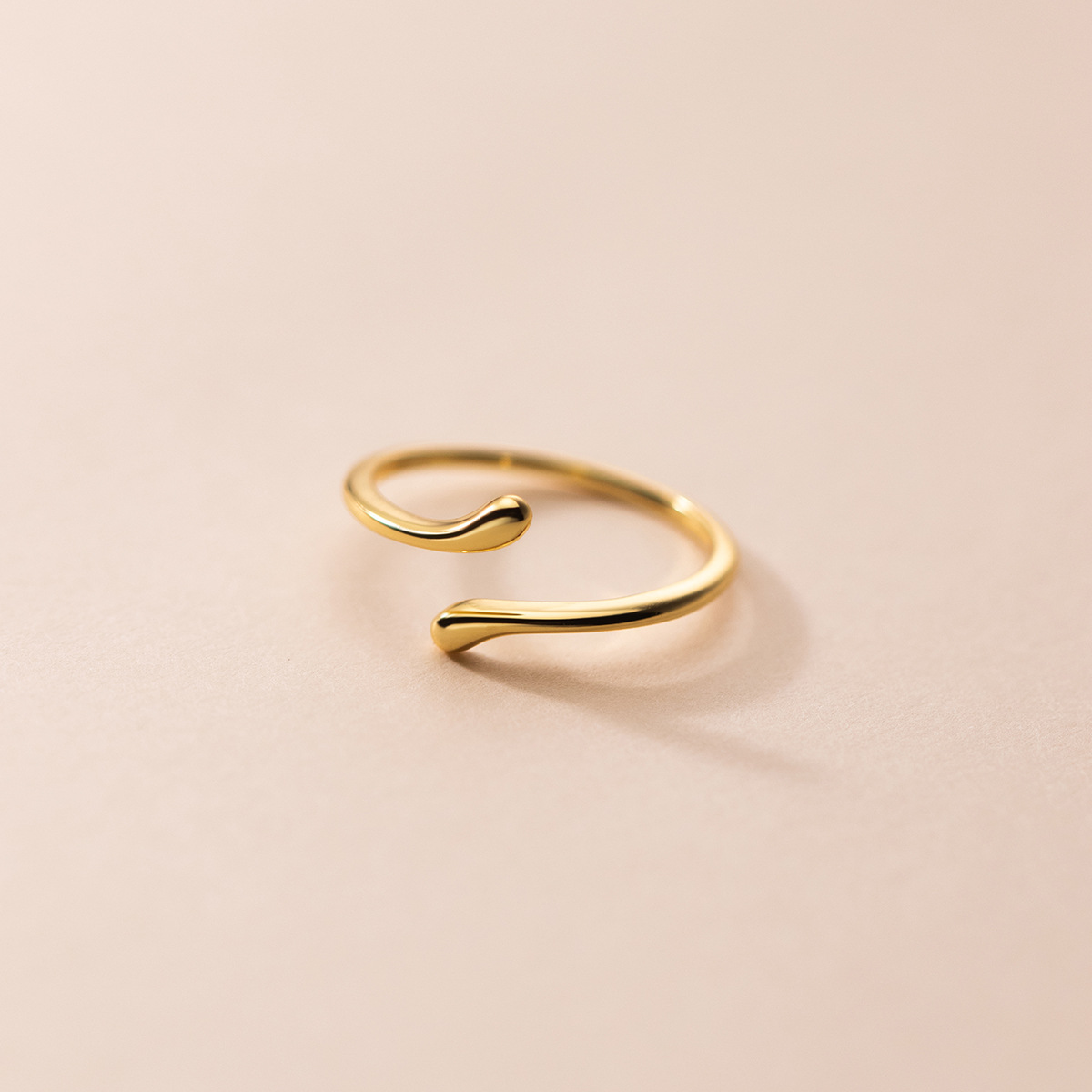 Women's S925 Silver Glossy Line Ring - Image 2