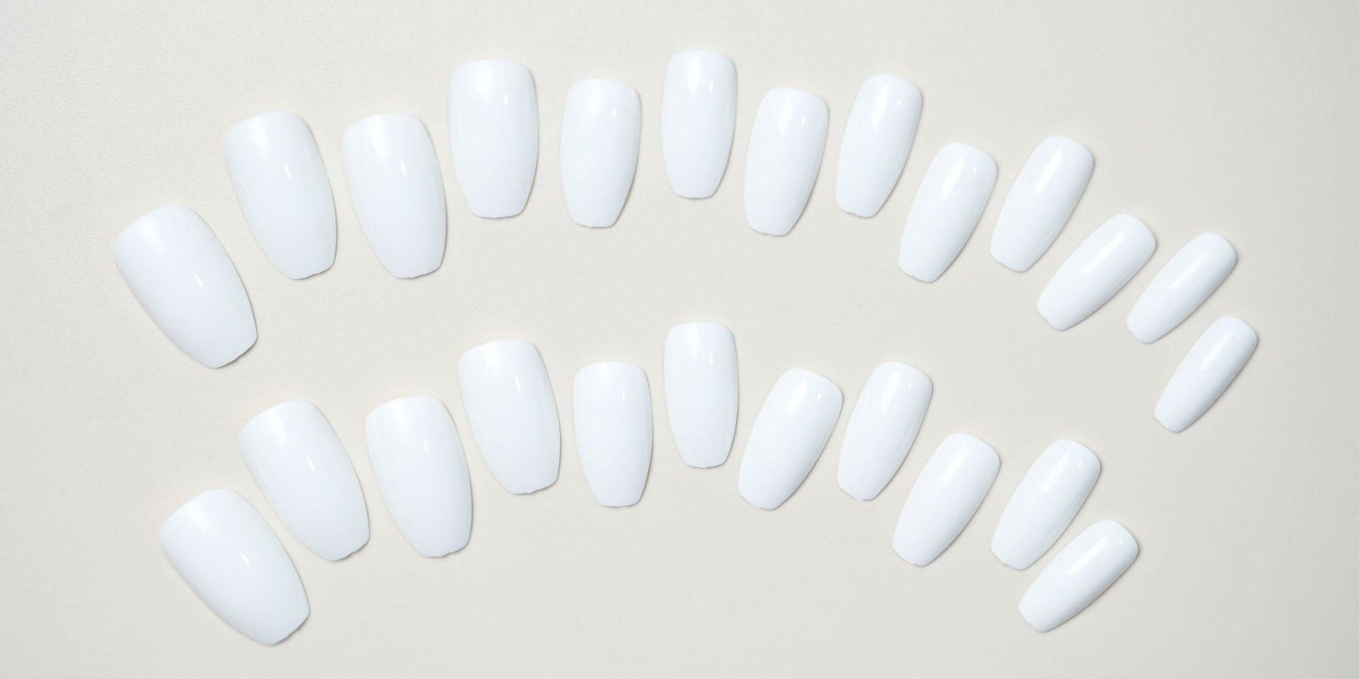 Ballet Bright White Fake Nail Tip Image 4