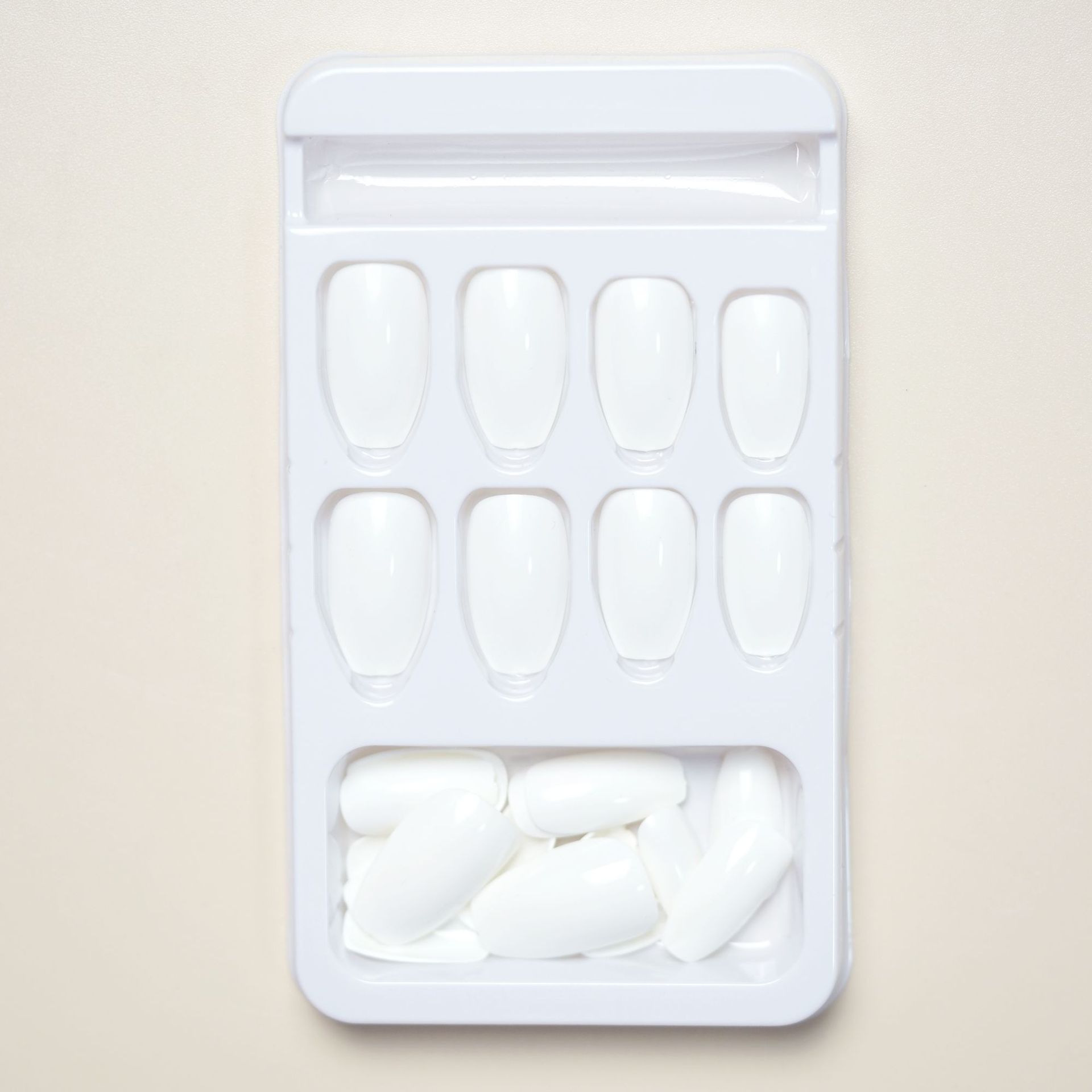 Ballet Bright White Fake Nail Tip Image 3