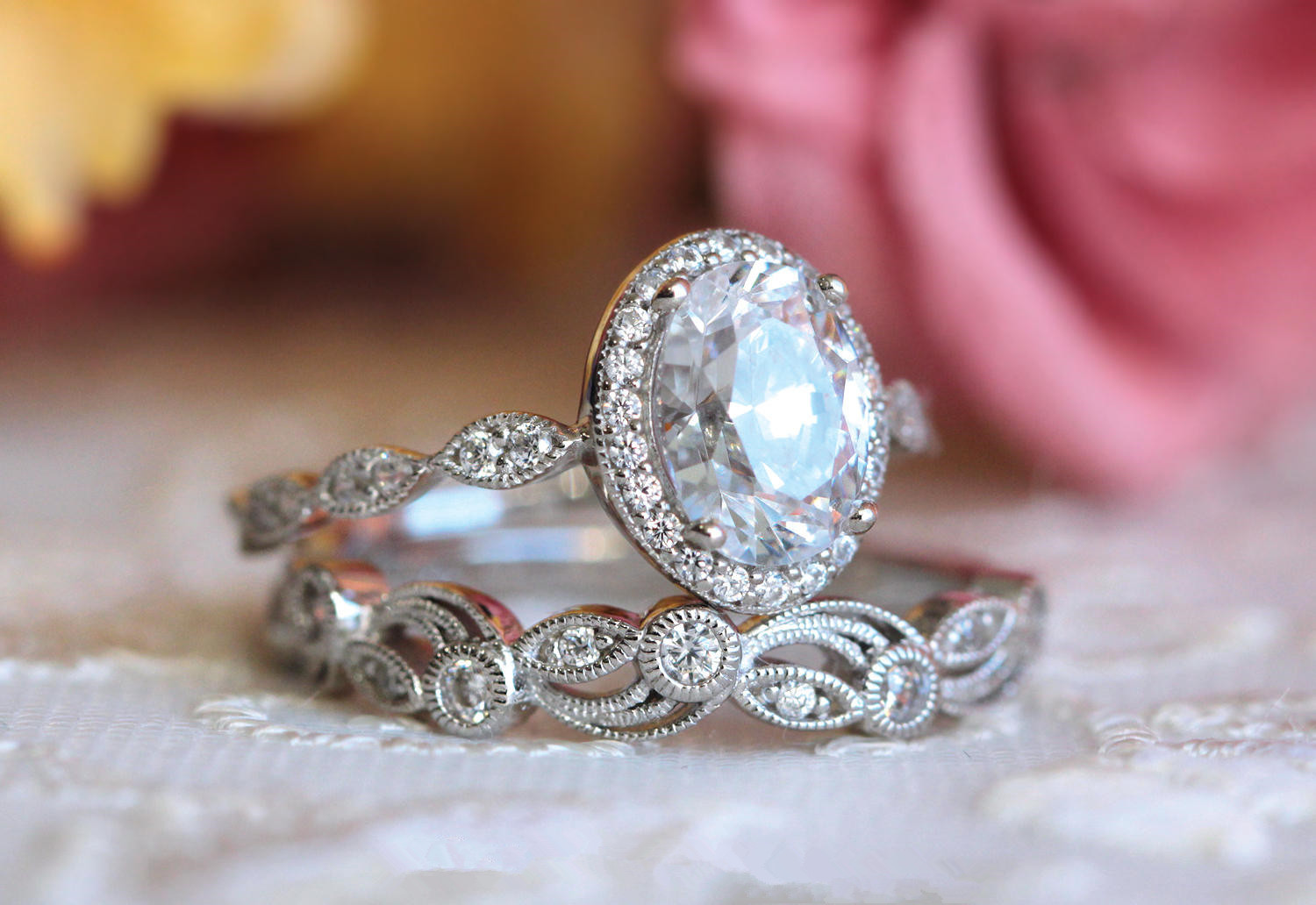 Diamond Egg-shaped Zircon Ring Set 1