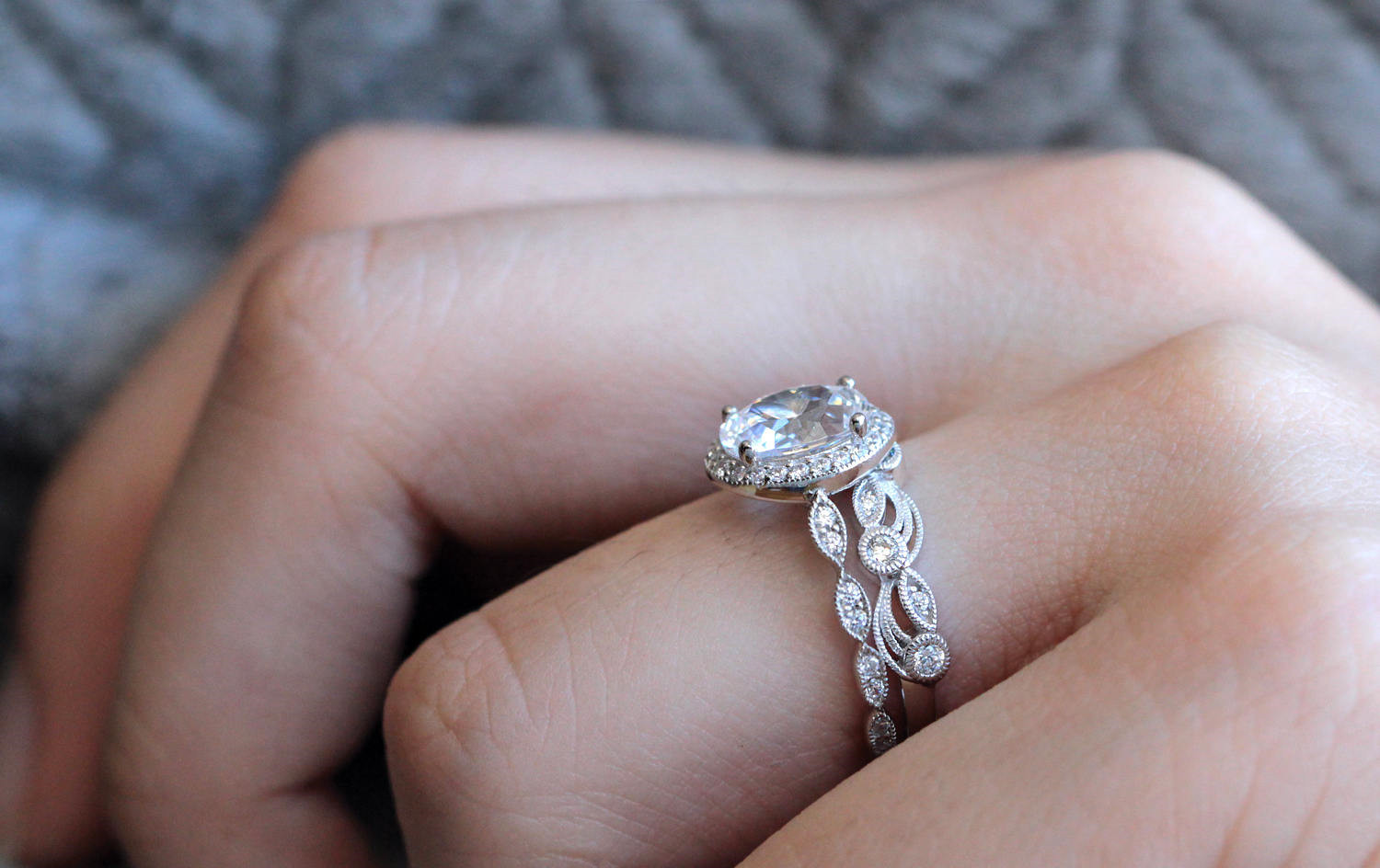 Diamond Egg-shaped Zircon Ring Set 2
