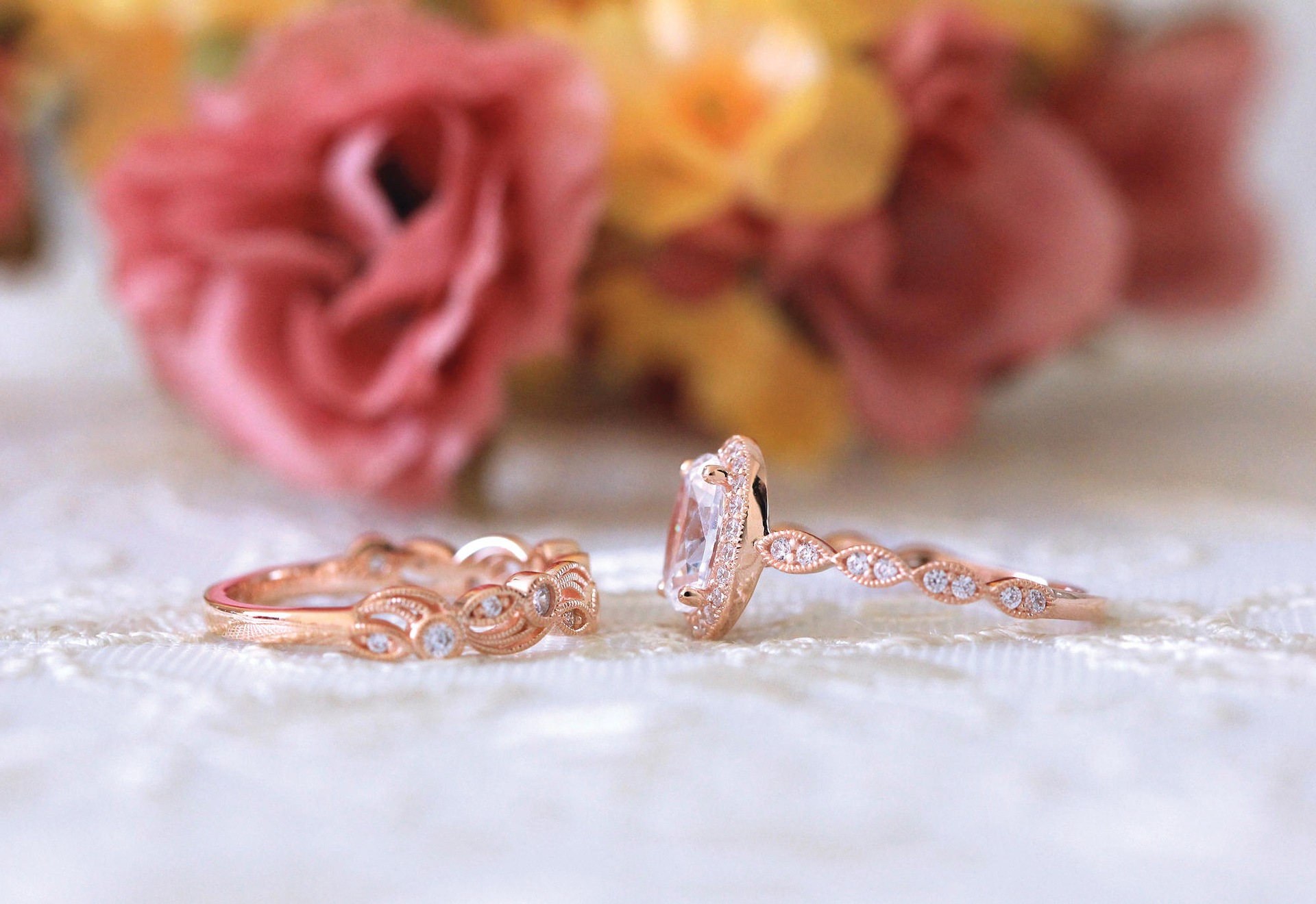Diamond Egg-shaped Zircon Ring Set 5