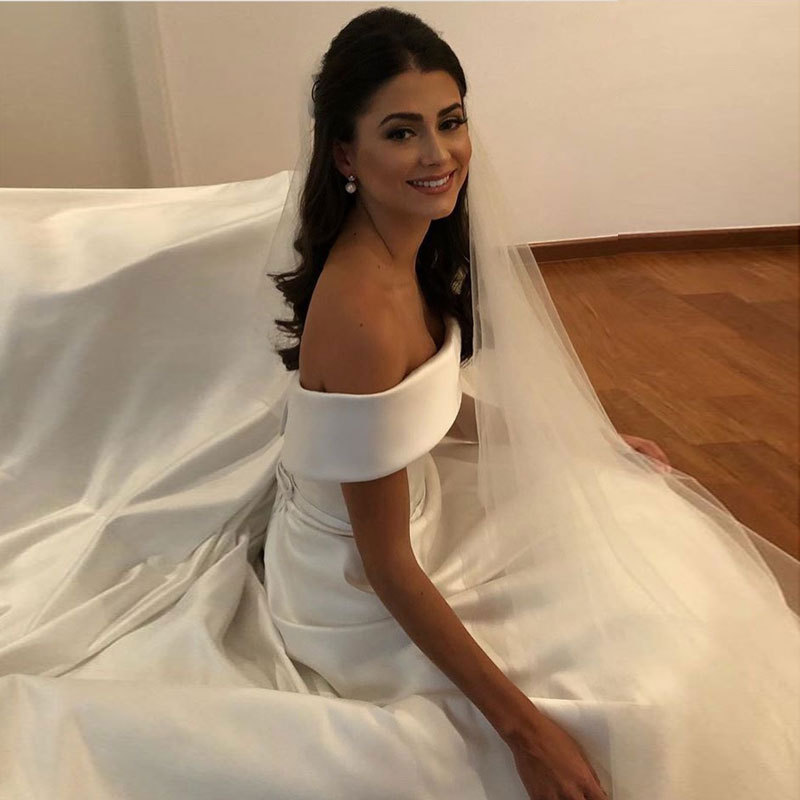 Wedding Dress Image 3