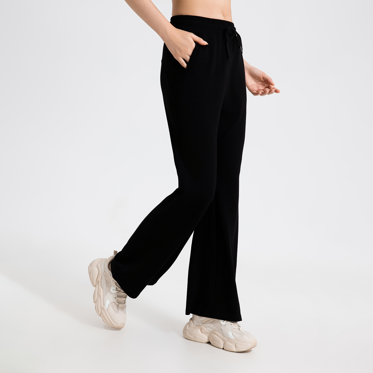 Women's Sports Pants Image 5