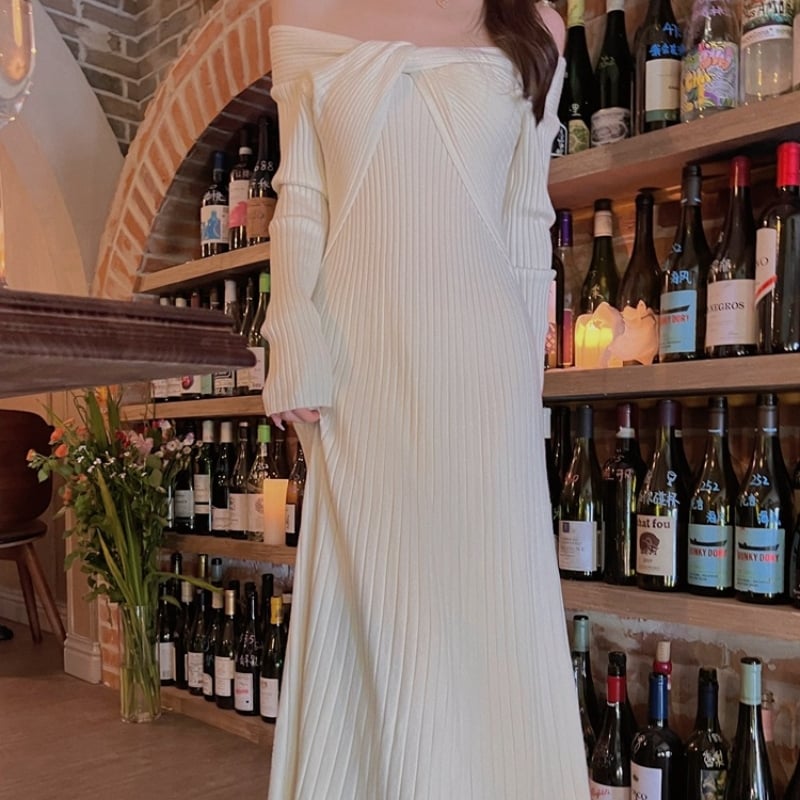 Elegant Dress Image 1