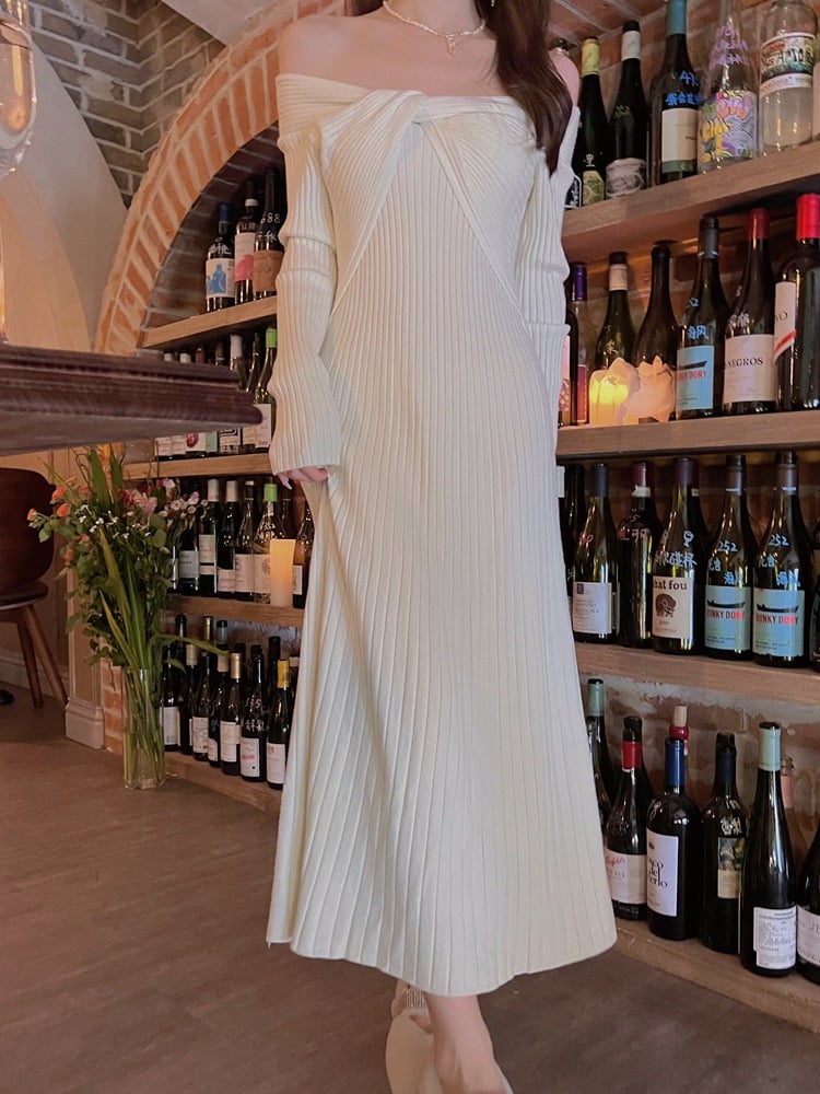 Elegant Dress Image 3