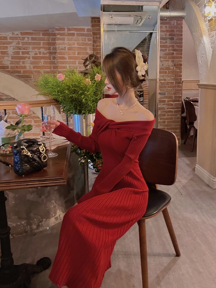 Elegant Dress Image 13