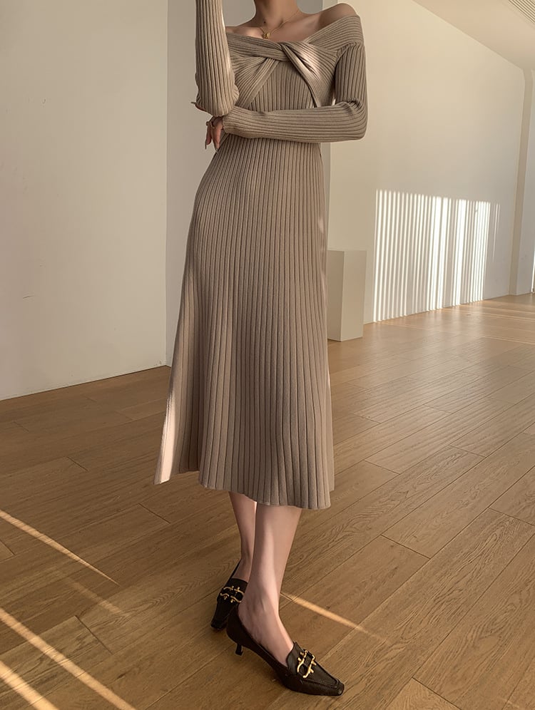 Elegant Dress Image 16