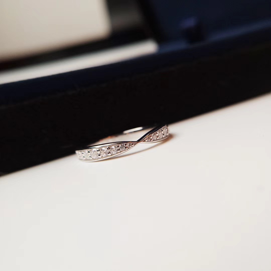 Half Circle Diamond Ring Image 4